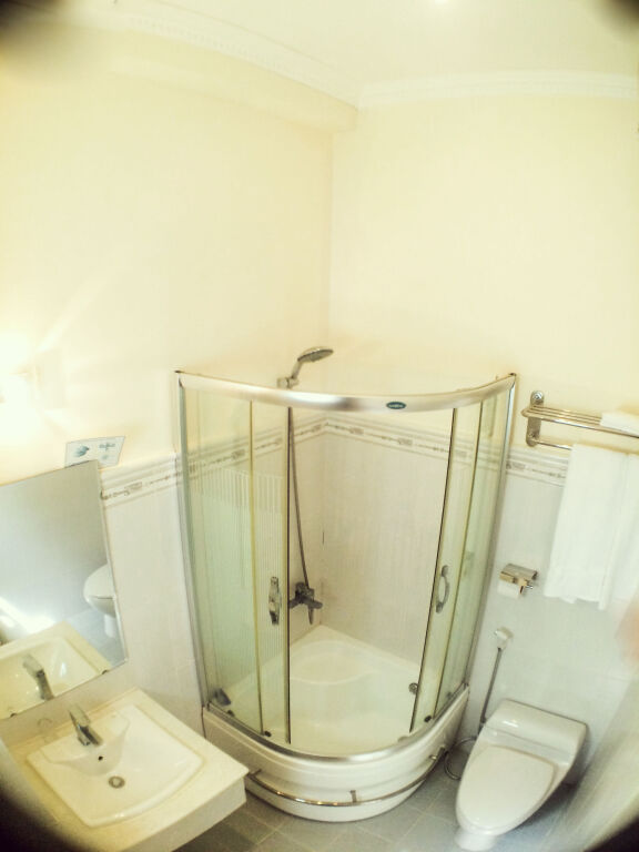 Далат: Le Petit Paris Hotel Dalat