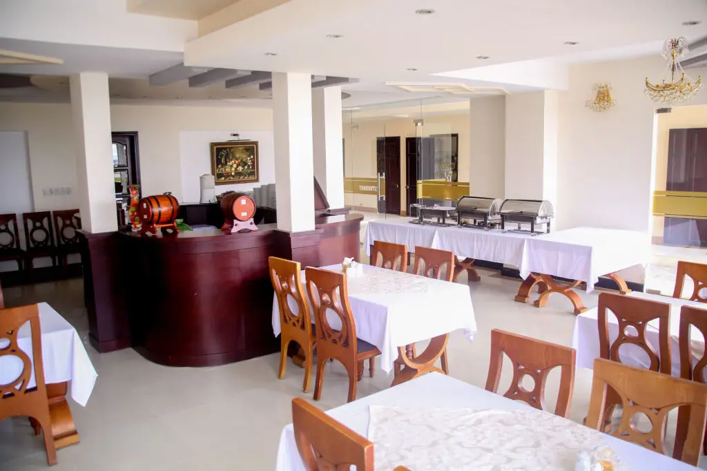 Далат: Le Petit Paris Hotel Dalat