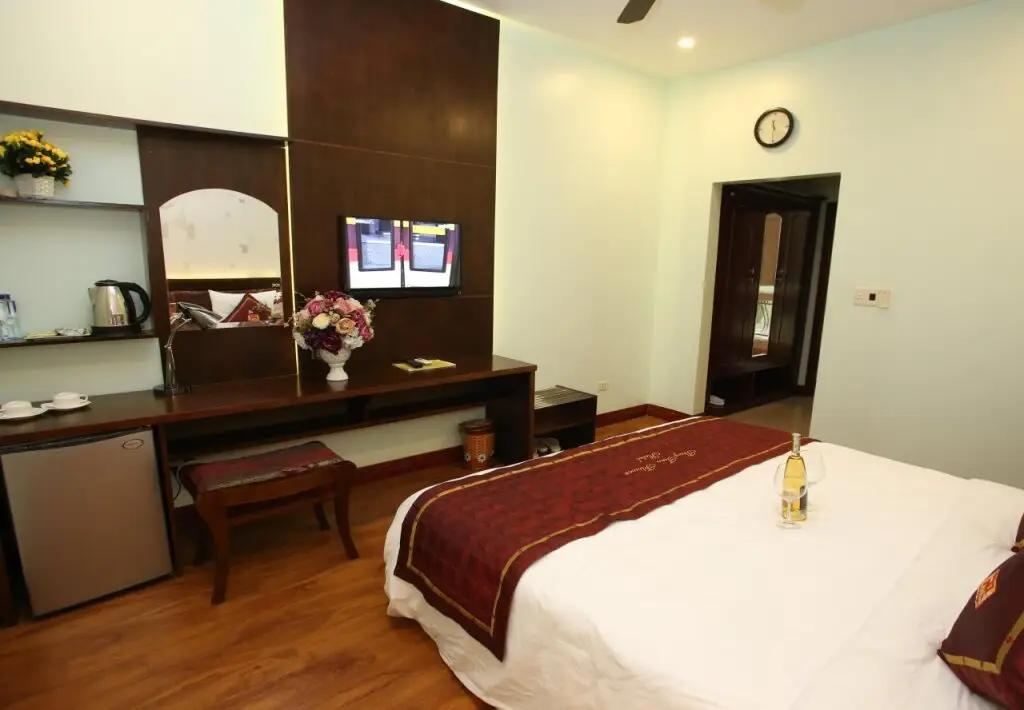 Хаулок: Hoa Thuy Tien Hotel