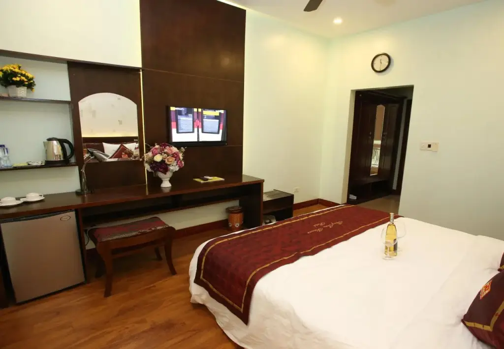 Hoa Thuy Tien Hotel — фото 1