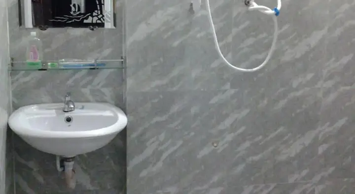 Куинён: Yen Vy Hotel