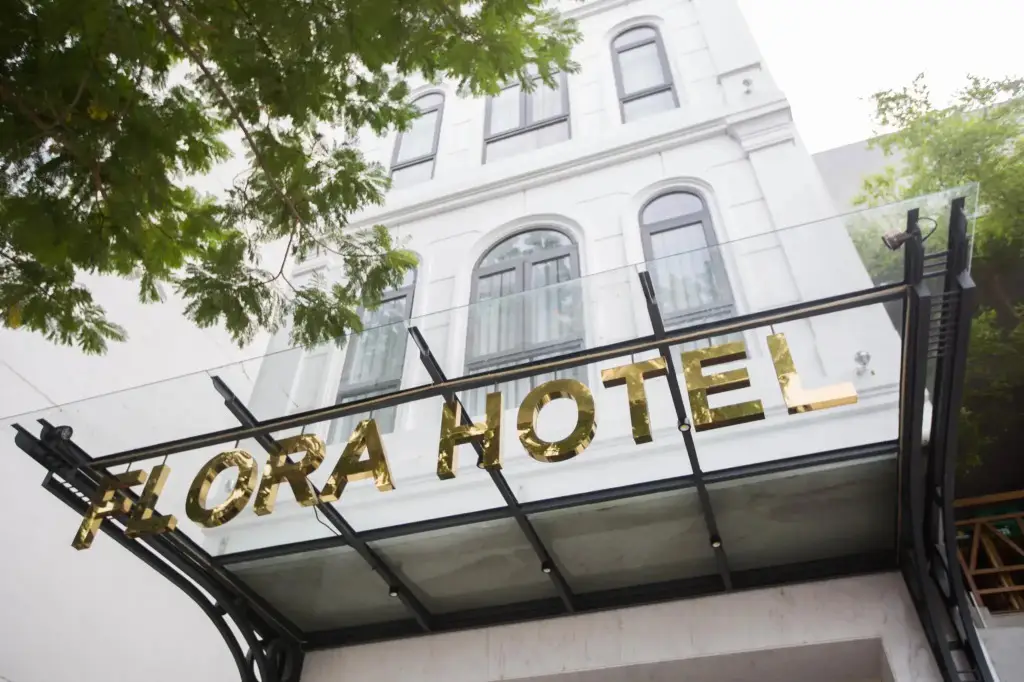 Flora Hotel — фото 1