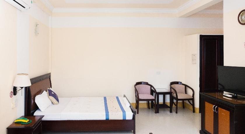 Хатин: Long Chau Hotel