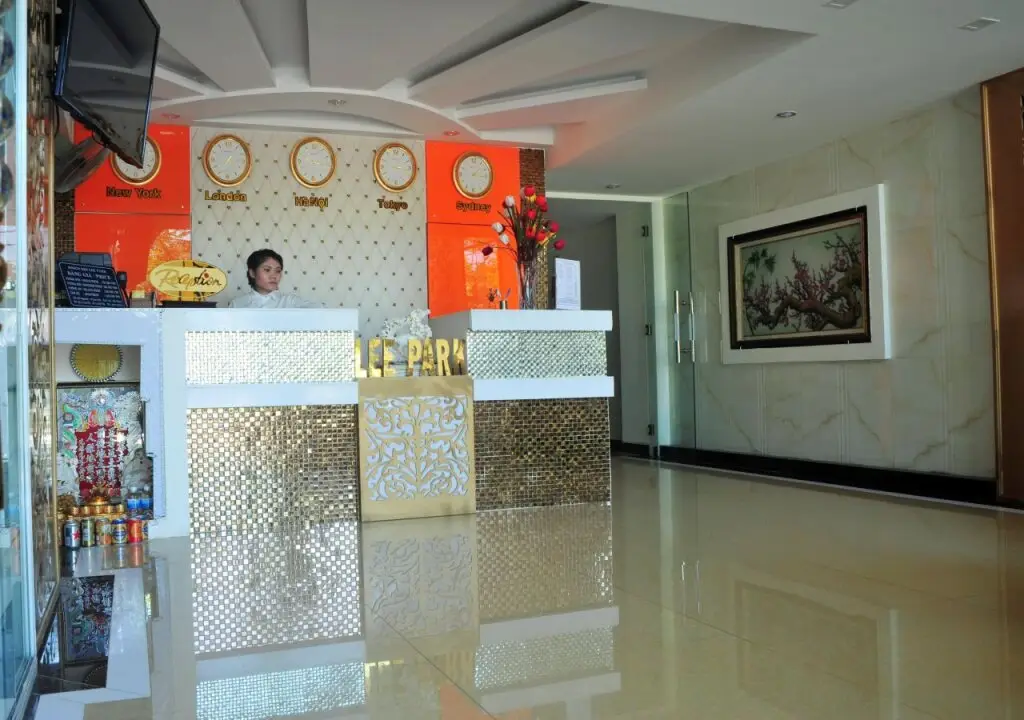 Дананг: Lee Park Hotel