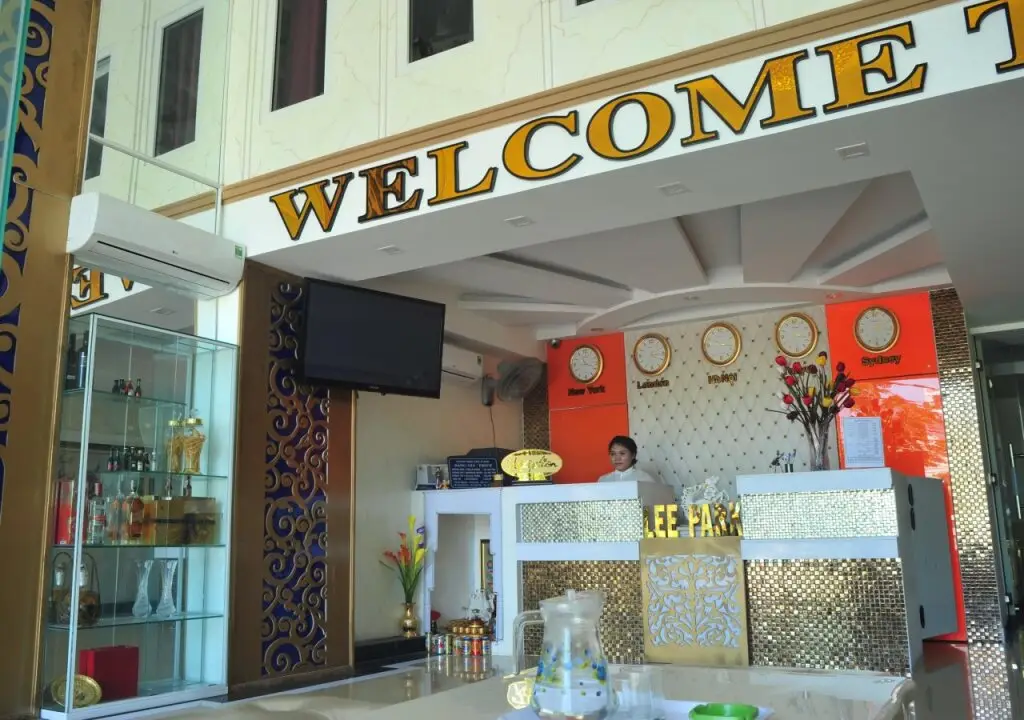 Дананг: Lee Park Hotel