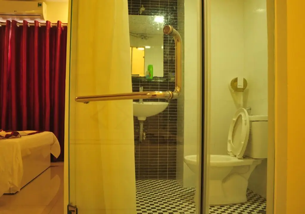 Дананг: Lee Park Hotel