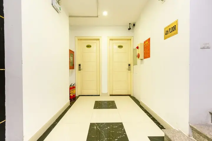 Ханой: New Amely Hotel & Resident