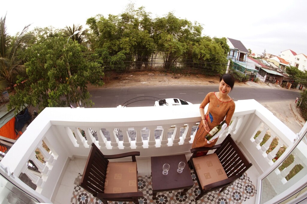 Хойан: Golden Bell Backpacker Hotel & Pool Bar