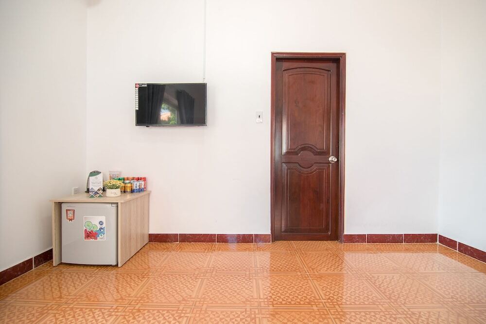 Вунгтау: RedDoorz Plus near Bai Truoc