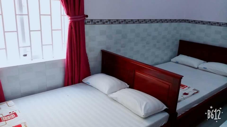 Лонг Диен: 2001 Motel