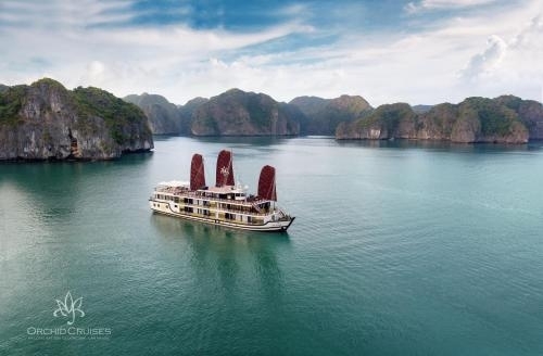 Пляж Tung Thu: Orchid Ha Long Cruise
