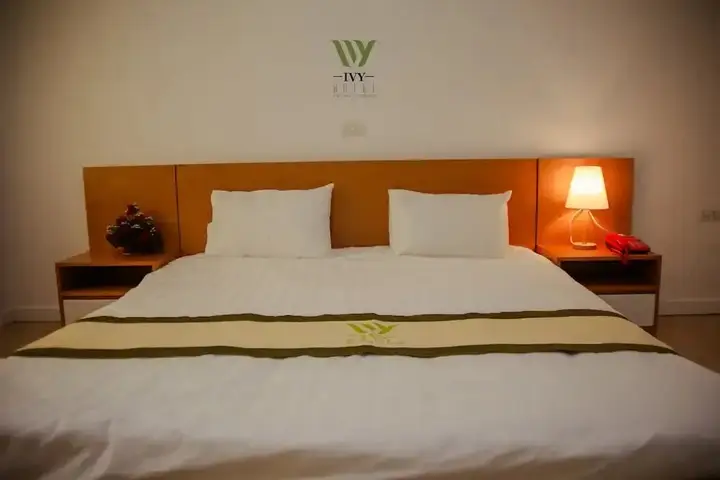 Хаулок: Ivy Hotel