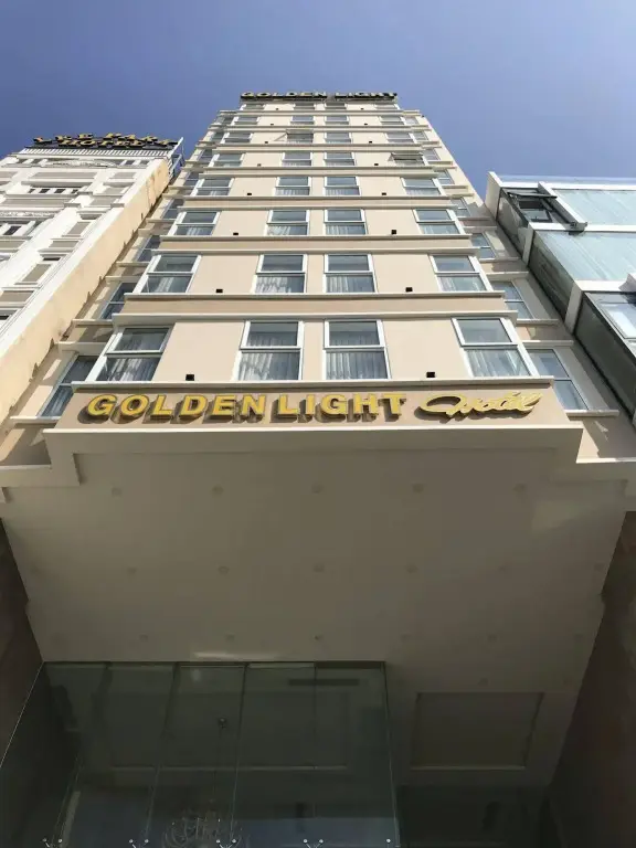 Дананг: Golden Light Hotel