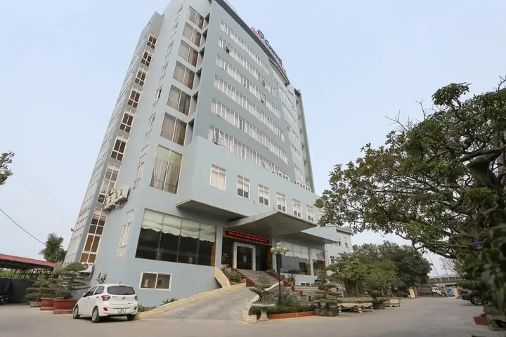 Хаулок: Central Phu Hung Hotel