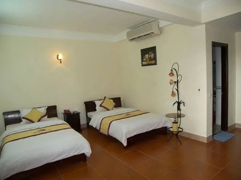 Винь: Media Hotel
