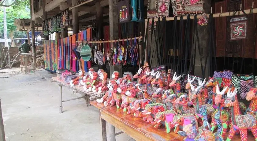 Маи-Чау: Mai Chau Hostel - Bar Restaurant