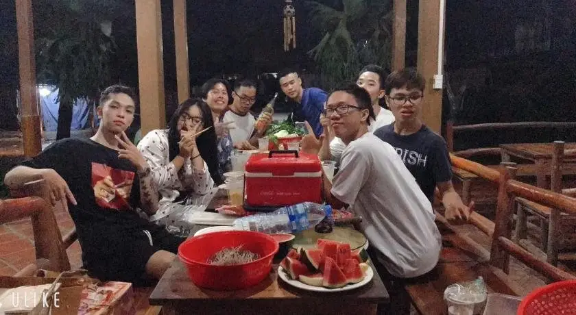 Маи-Чау: Mai Chau Hostel - Bar Restaurant