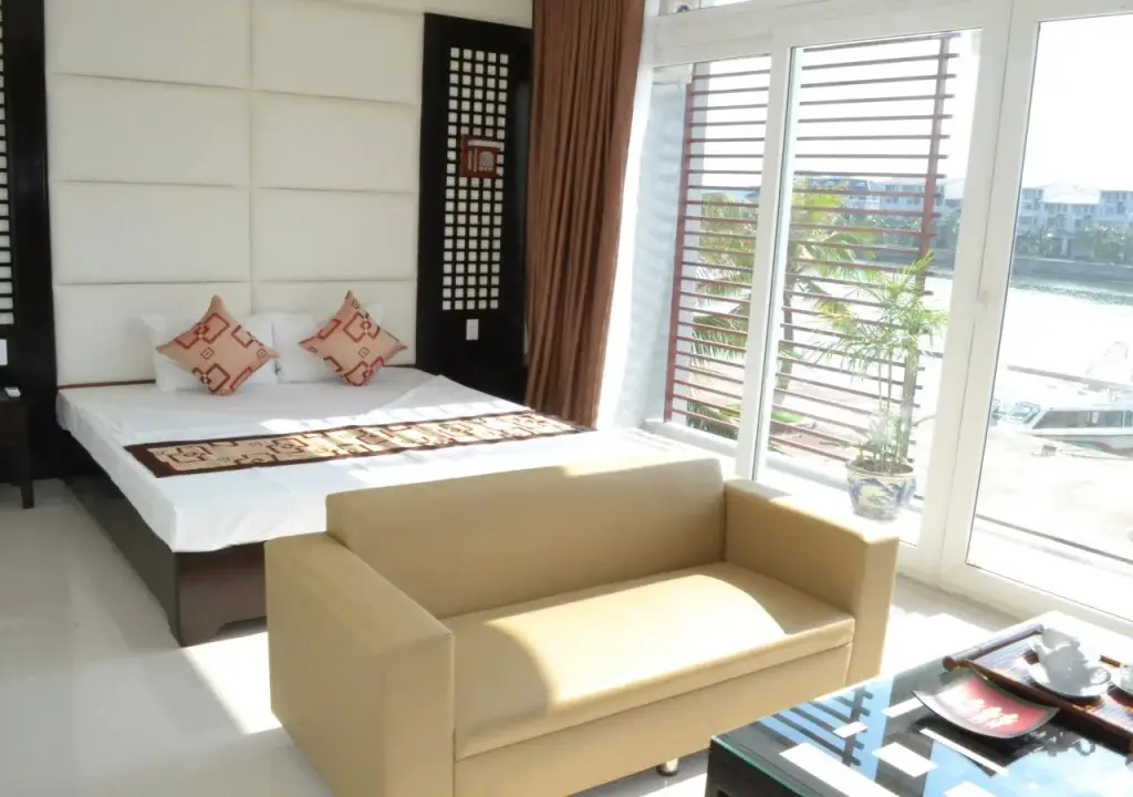 Халонг: Seaside Tuan Chau Hotel