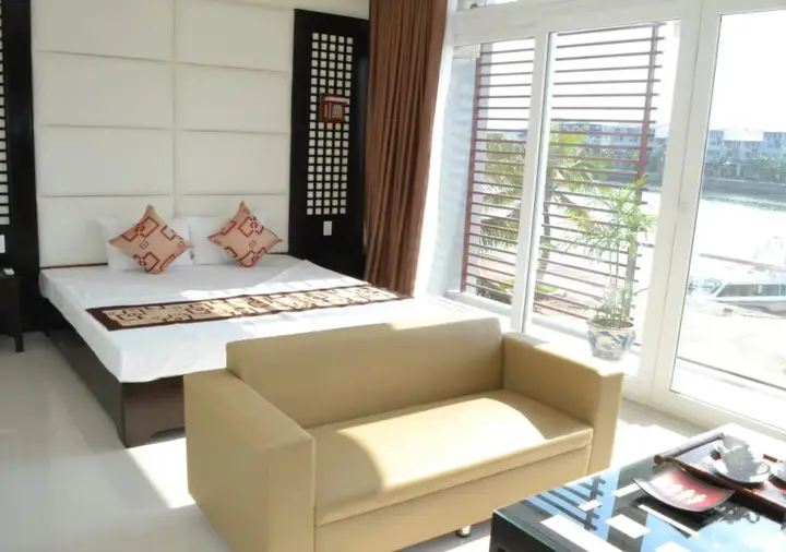 Халонг: Seaside Tuan Chau Hotel