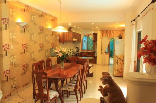 Вунгтау: 18 NBK house