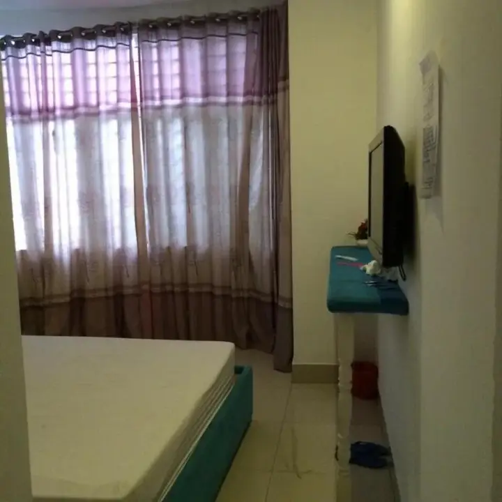 Хошимин: Honeymoon Hotel