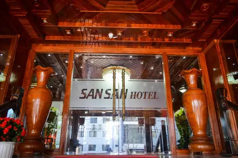 San San Hotel — фото 1