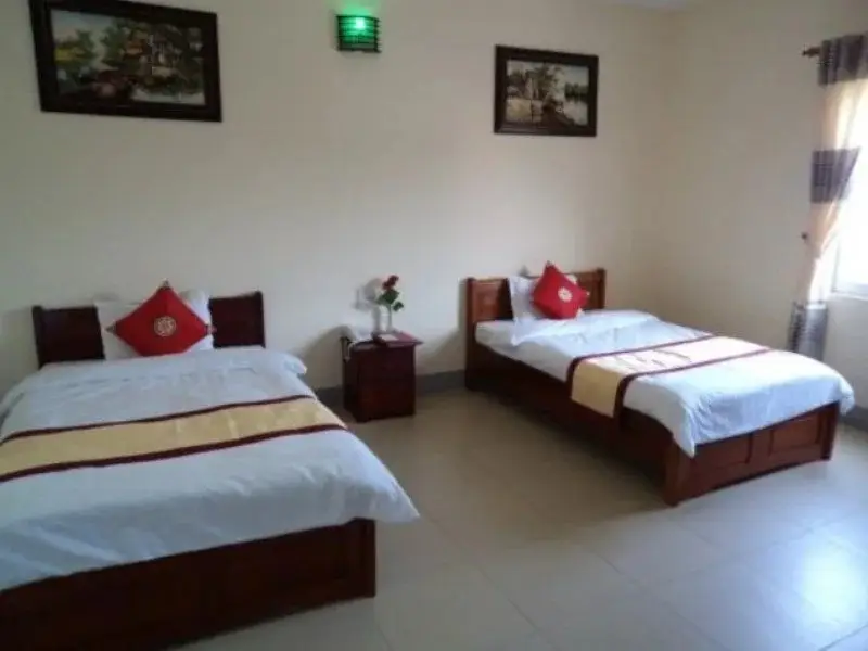 Винь: Quyet Thanh Hotel