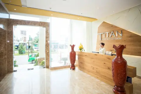 Titan Hotel — фото 1