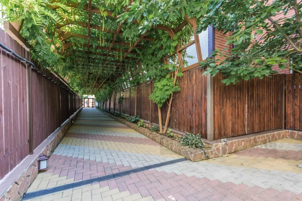 Дивноморское: Guest House Gelios