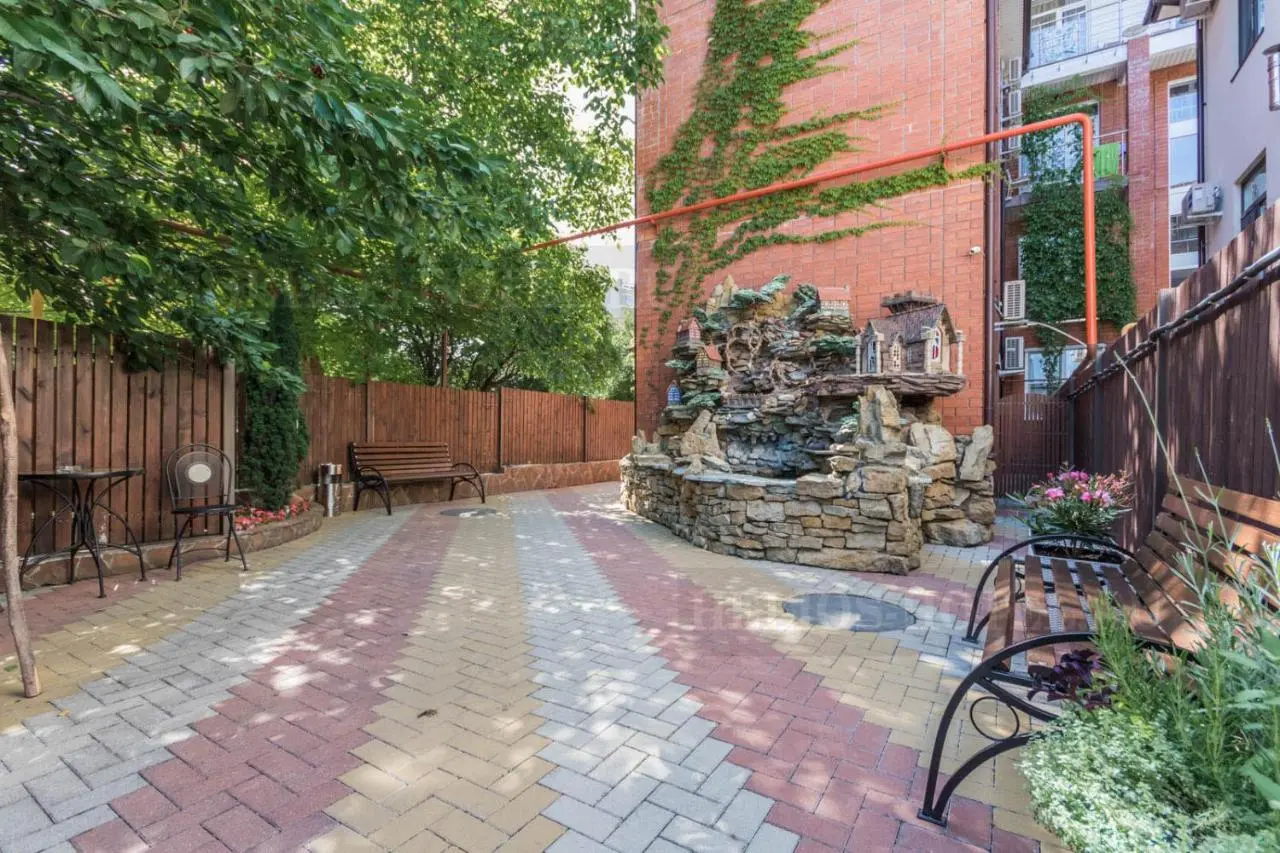 Дивноморское: Guest House Gelios
