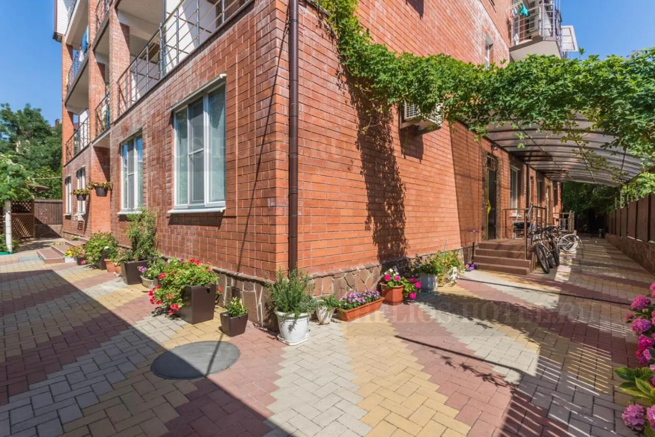 Дивноморское: Guest House Gelios