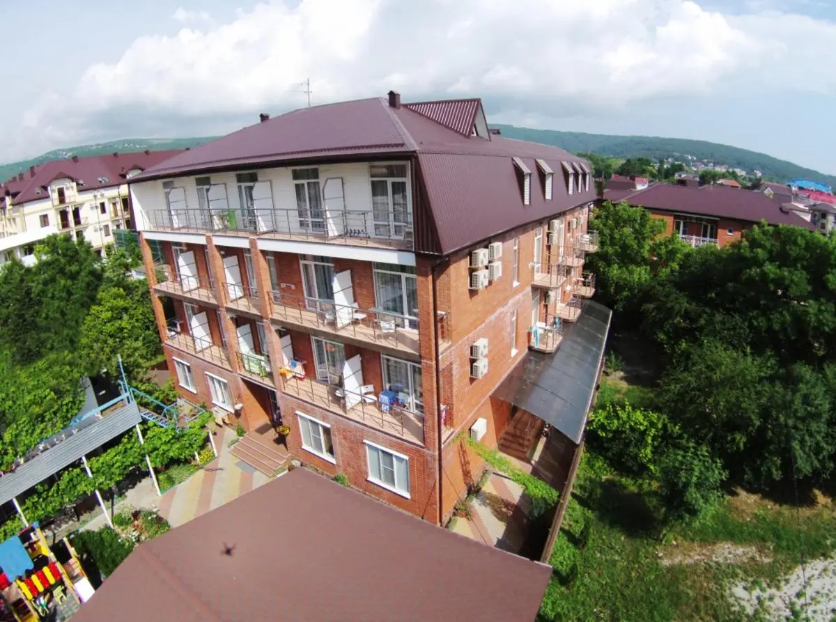 Дивноморское: Guest House Gelios