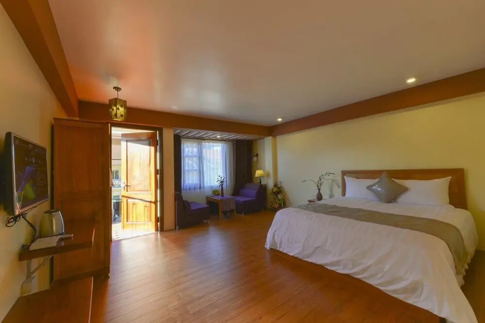 Шапа: The Mountaineer Hotel