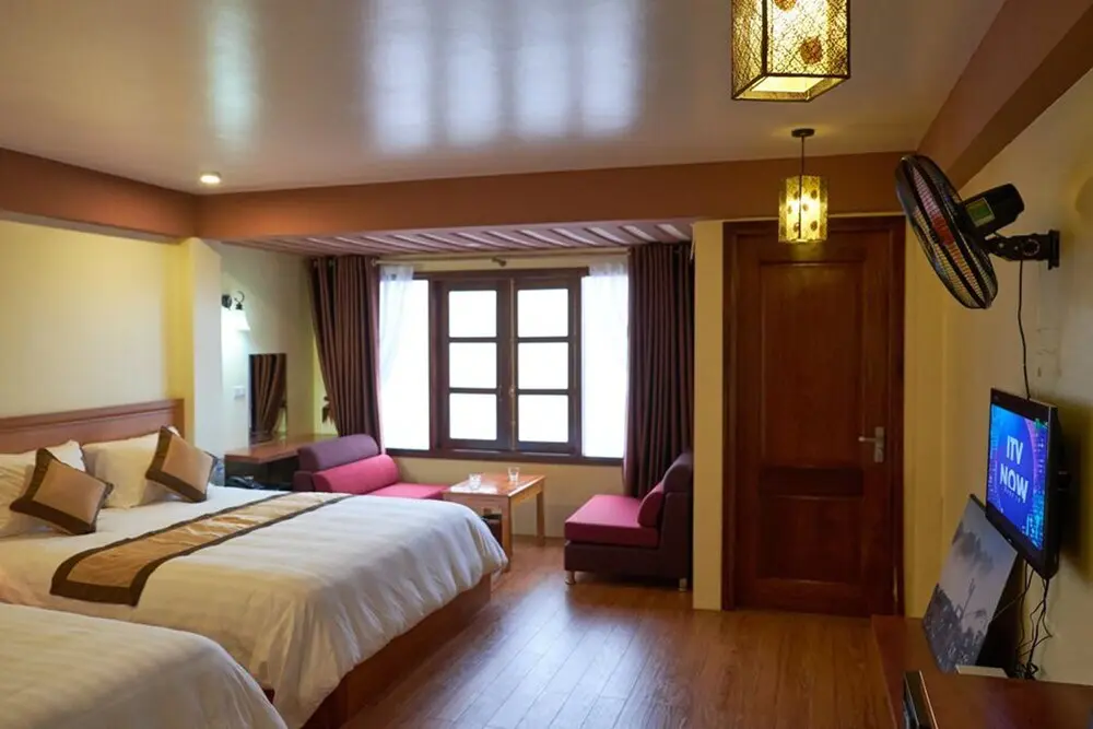 Шапа: The Mountaineer Hotel