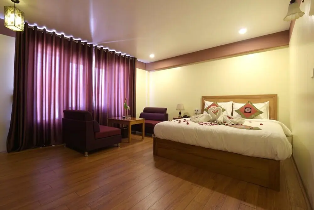 Шапа: The Mountaineer Hotel