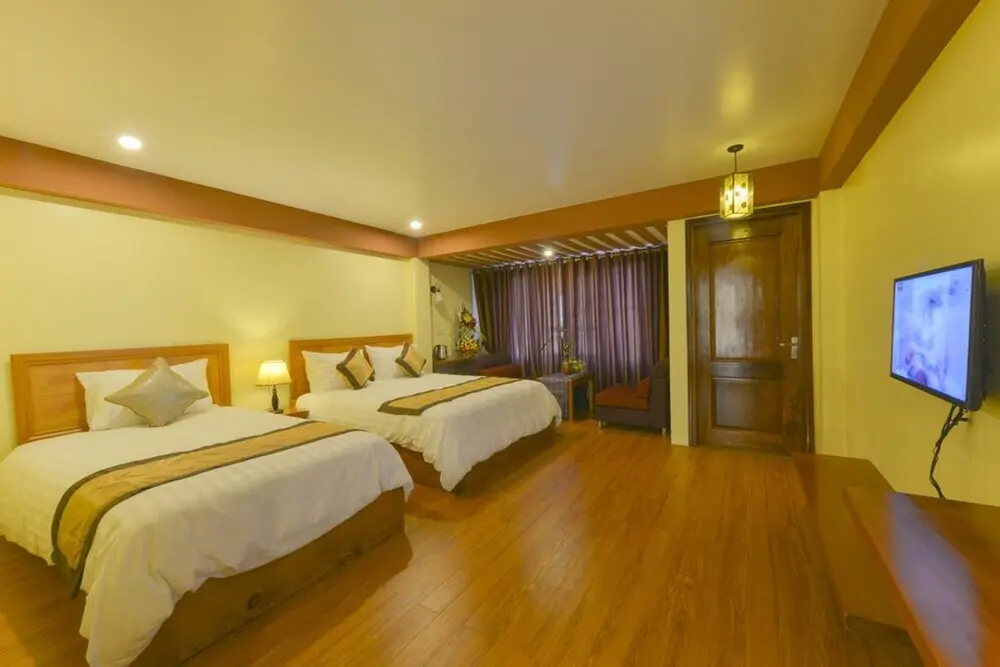 Шапа: The Mountaineer Hotel