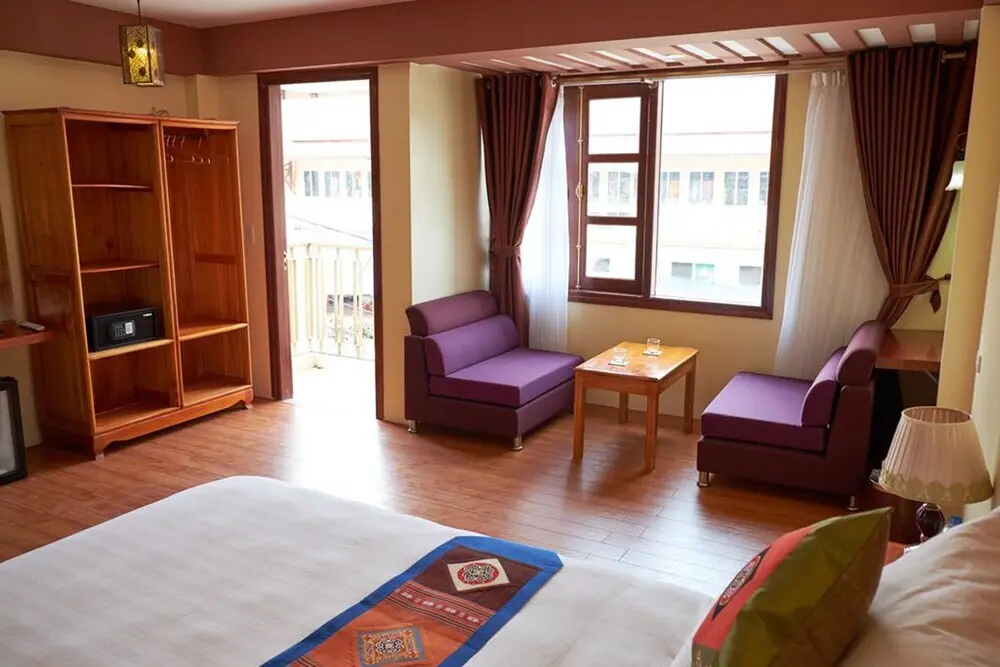 Шапа: The Mountaineer Hotel