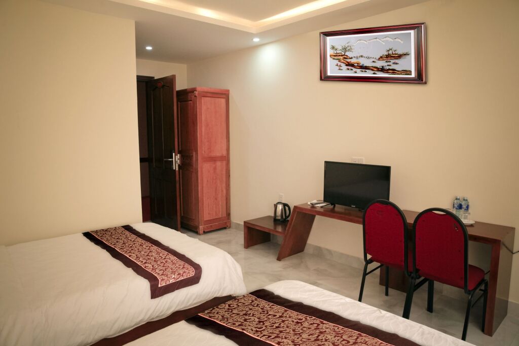 Донгхой: Osaka Hotel