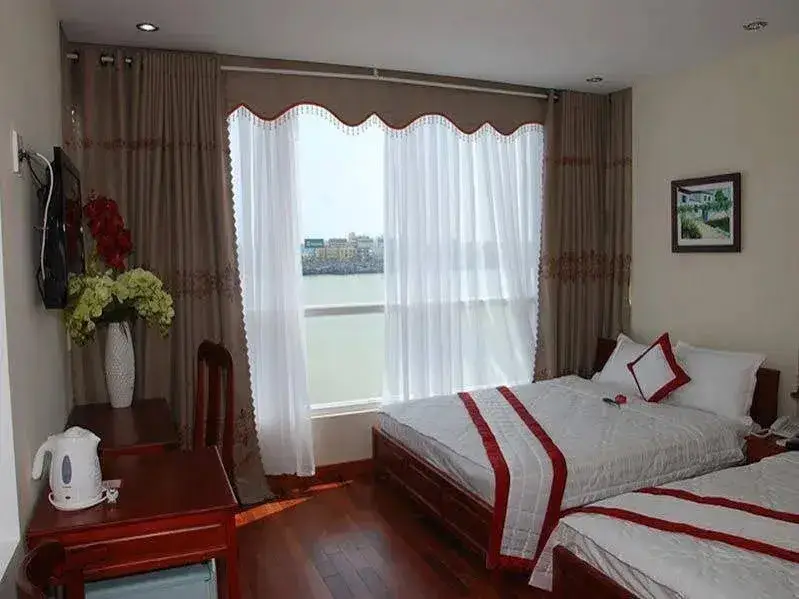 Дананг: New Moon Hotel