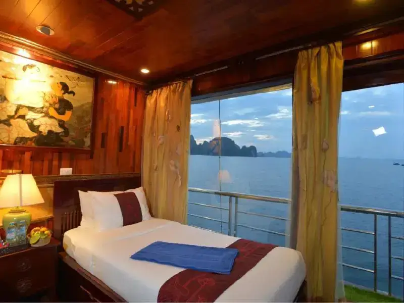 Oasis Bay Classic Cruises — фото 1