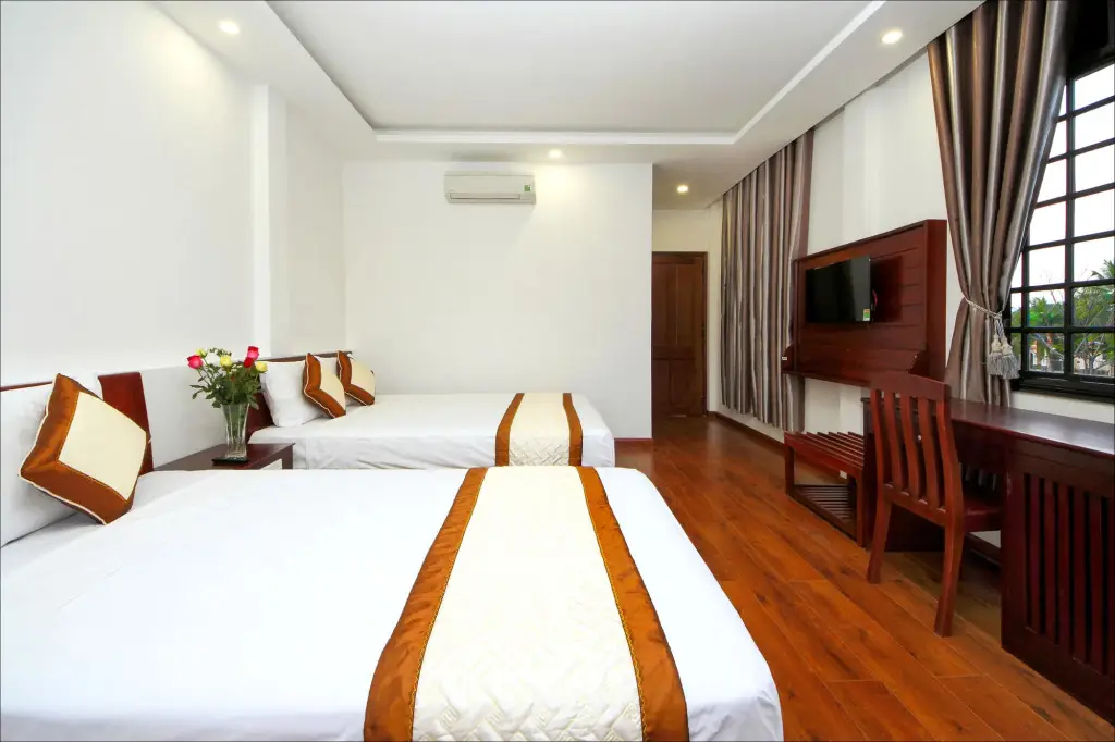 Хойан: Azalea Homestay