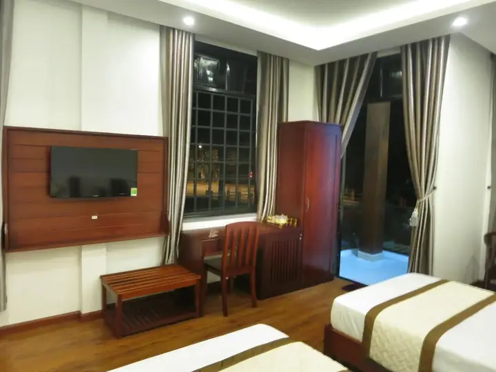 Хойан: Azalea Homestay