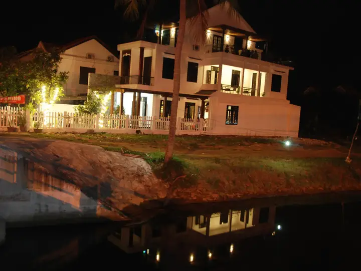 Хойан: Azalea Homestay
