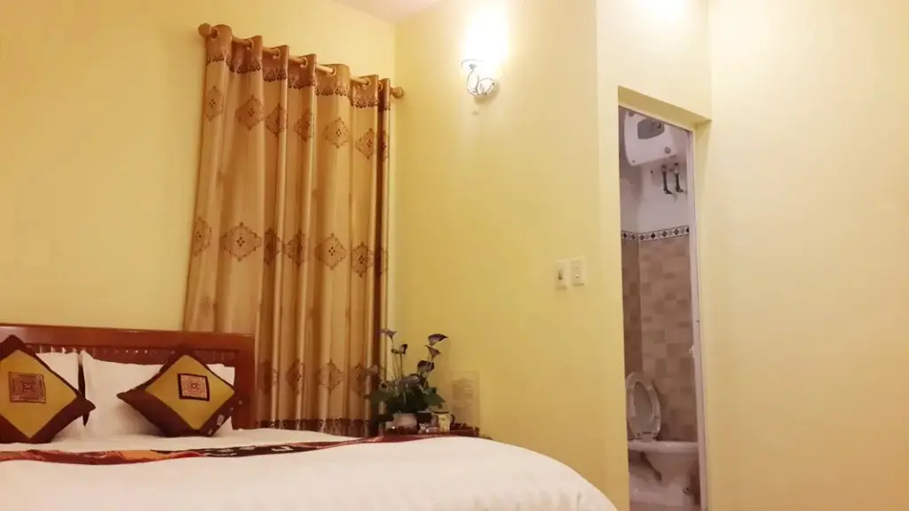 Шапа: Quyet Tinh Hotel
