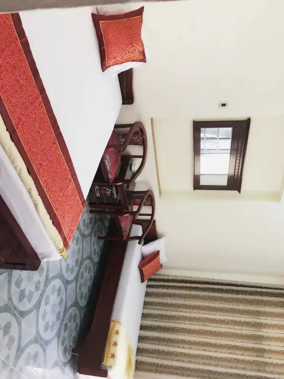 Халонг: Doan Trang Hotel Halong