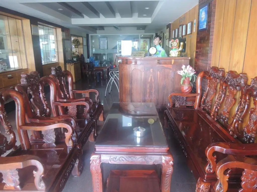 Рач-Гия: Ngoc Tran Hotel