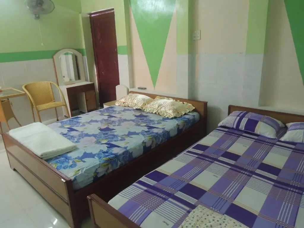 Рач-Гия: 36 Hostel