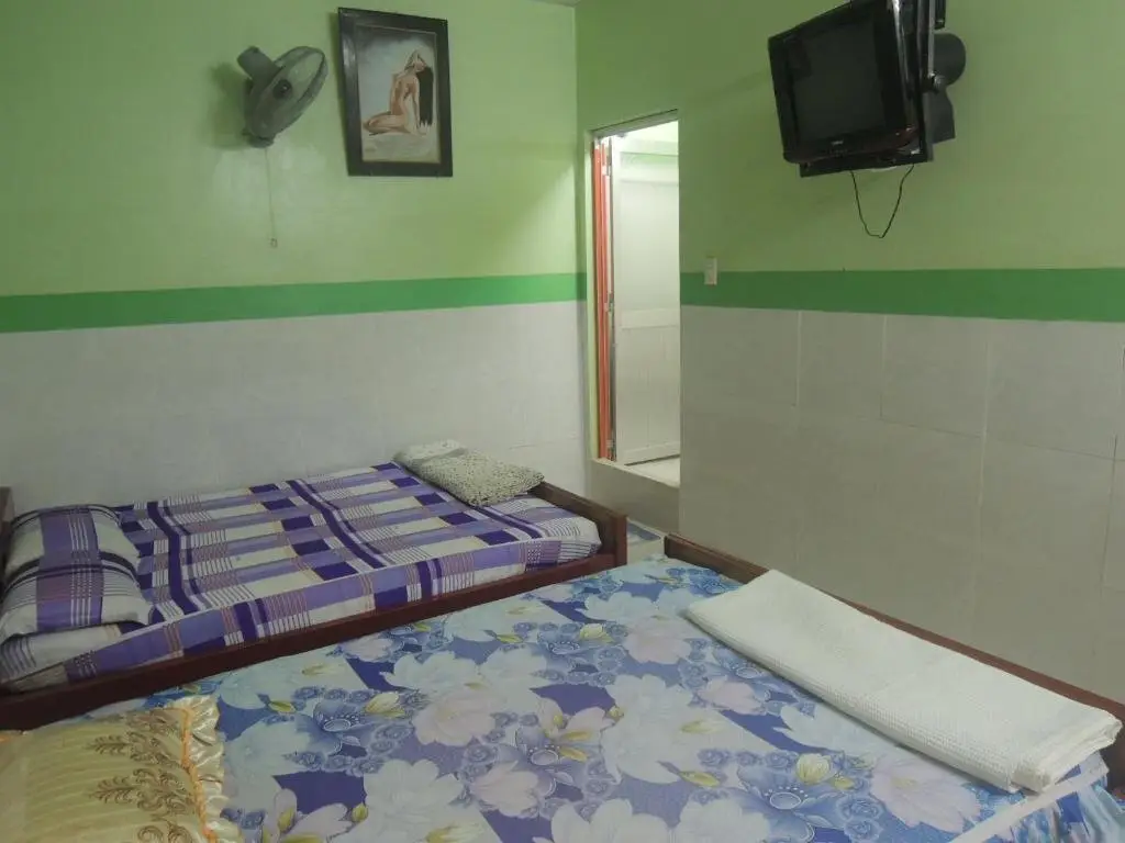 Рач-Гия: 36 Hostel