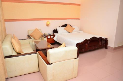 Камау: QUỐC TẾ Hotel
