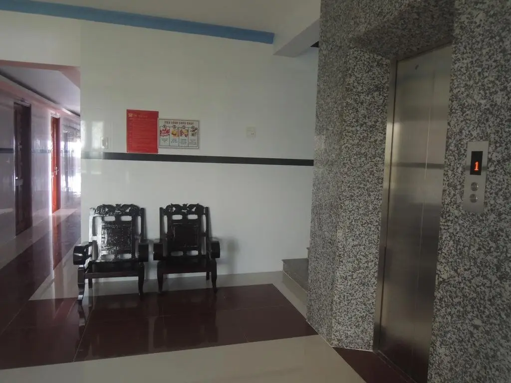 Камау: A Dong 2 Hotel